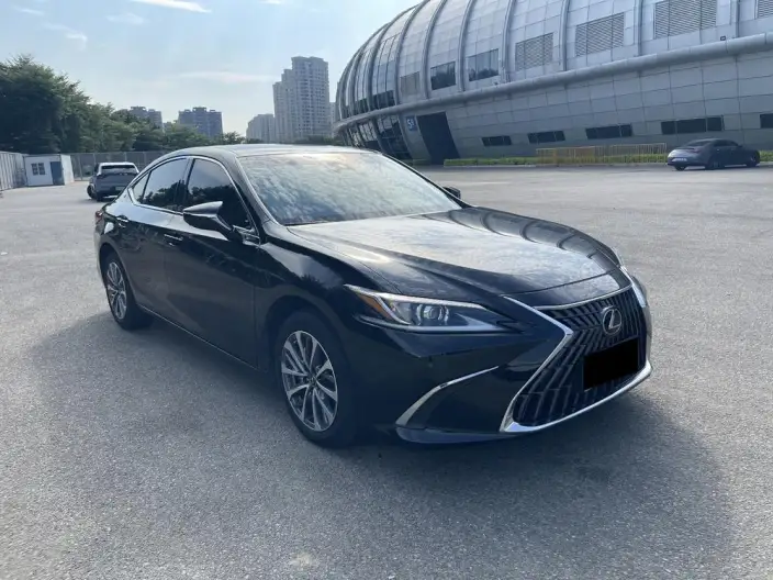 Lexus ES 2024 Model 200 Premium