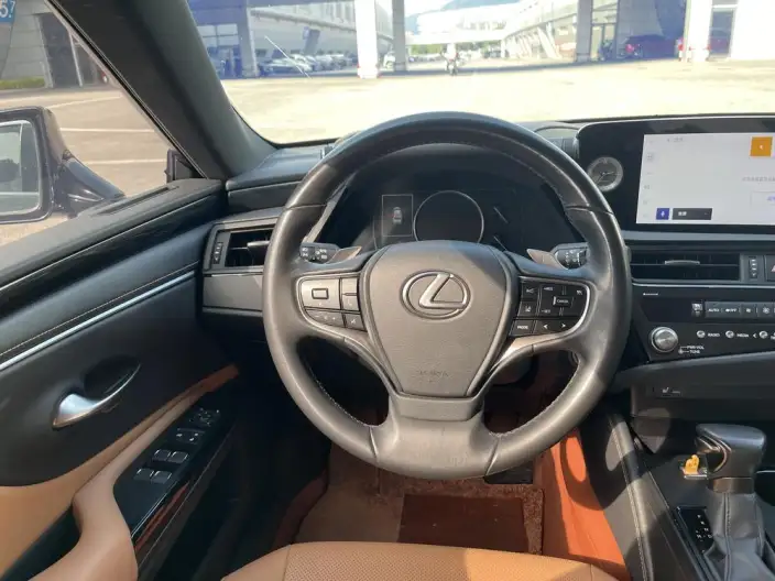 Lexus ES 2024 Model 200 Premium – фото 7