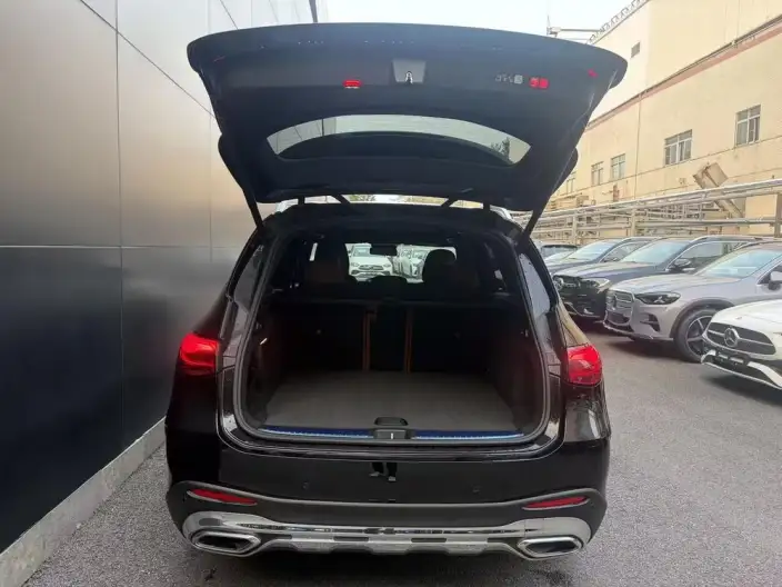 Mercedes-Benz GLC 2025 Model Facelift GLC 300 L 4MATIC Dynamic Model 5 seat – фото 9