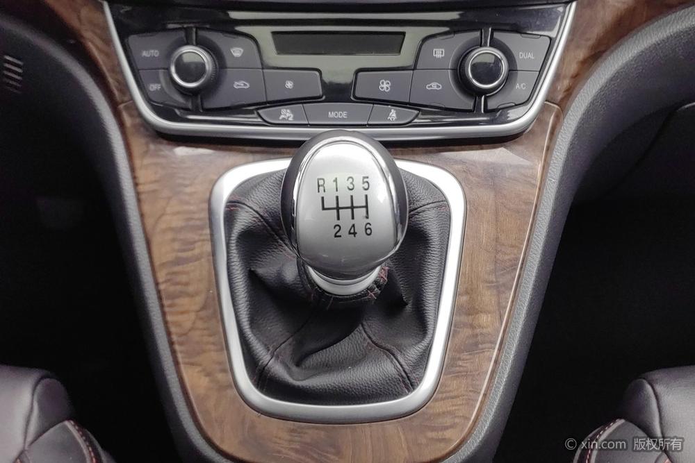 Haval H6 2015 модификация комплектация Sports Edition 1.5T Manual 2WD Elite – фото 15