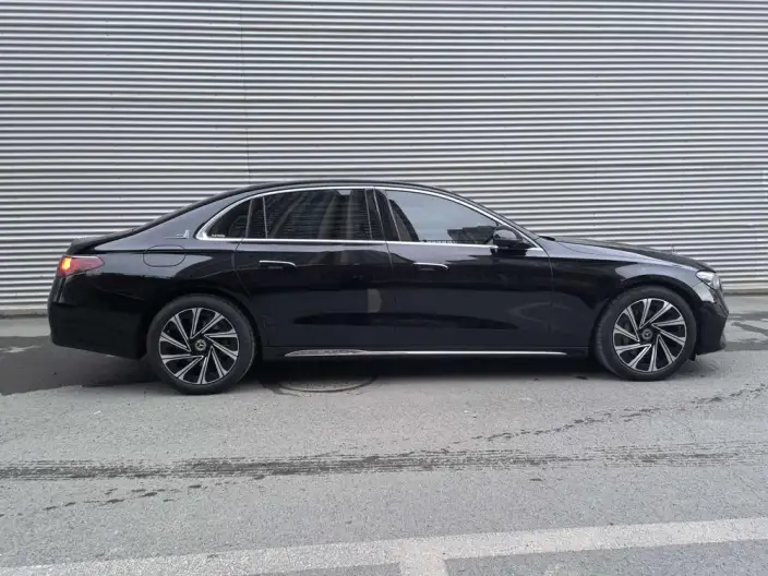 Mercedes-Benz E-Class 2025 Model E 300 L Luxury Model sedan – фото 8