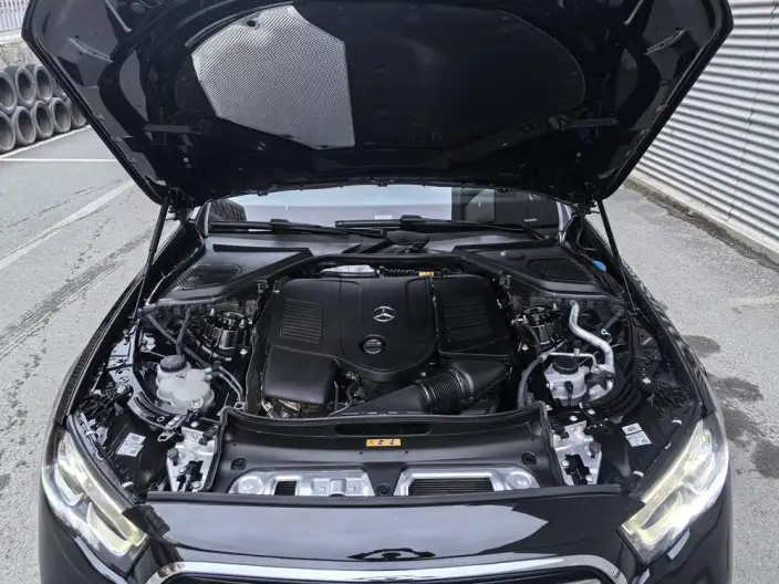 Mercedes-Benz E-Class 2025 Model E 300 L Luxury Model sedan – фото 9