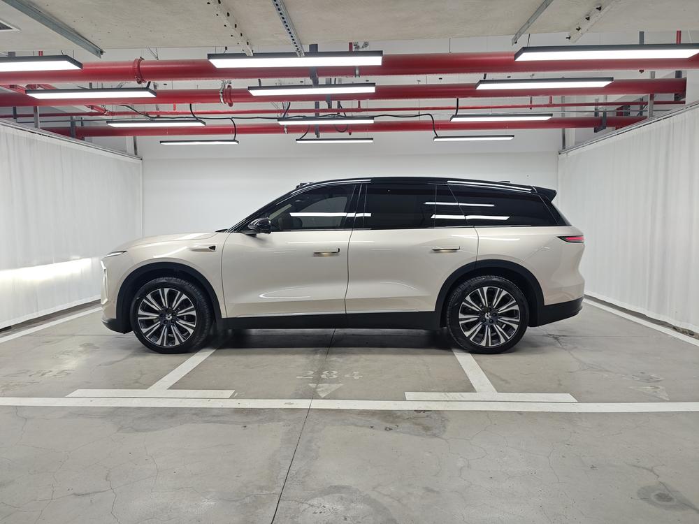 NIO ES8 2024 75kWh
