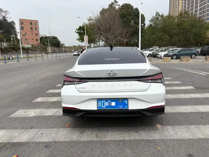 Hyundai Ioniq 2022 Model 1.5L CVT GLX Elite Edition – фото 5