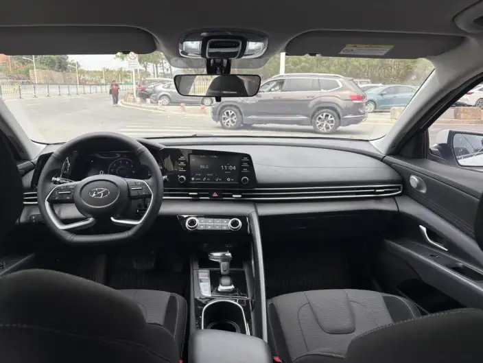 Hyundai Ioniq 2022 Model 1.5L CVT GLX Elite Edition – фото 7