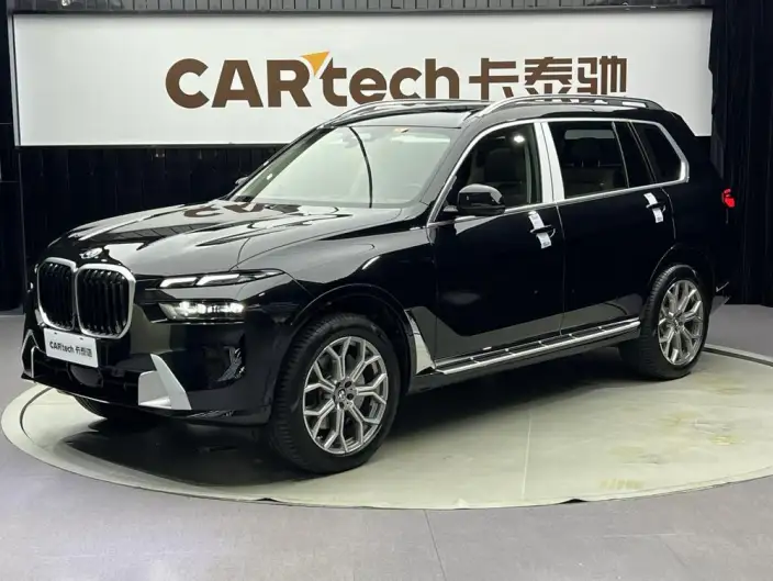 BMW X7 2023 Model xDrive40i Leading Model Luxury Set – фото 1