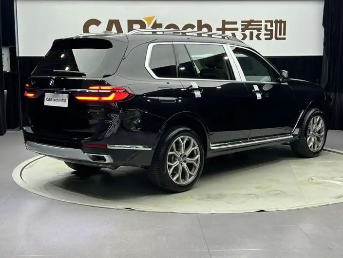 BMW X7 2023 Model xDrive40i Leading Model Luxury Set – фото 7