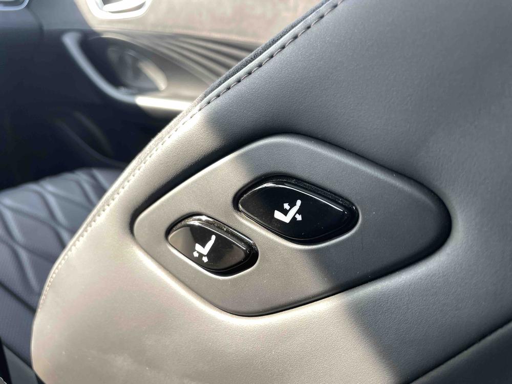 Roewe D7 DMH 2023 125 Flagship – фото 13
