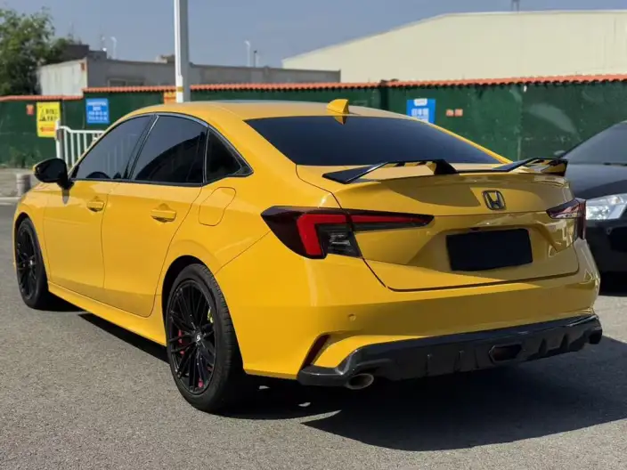 Model Ge 2022 Model 240TURBO CVT Exclusive Edition – фото 4