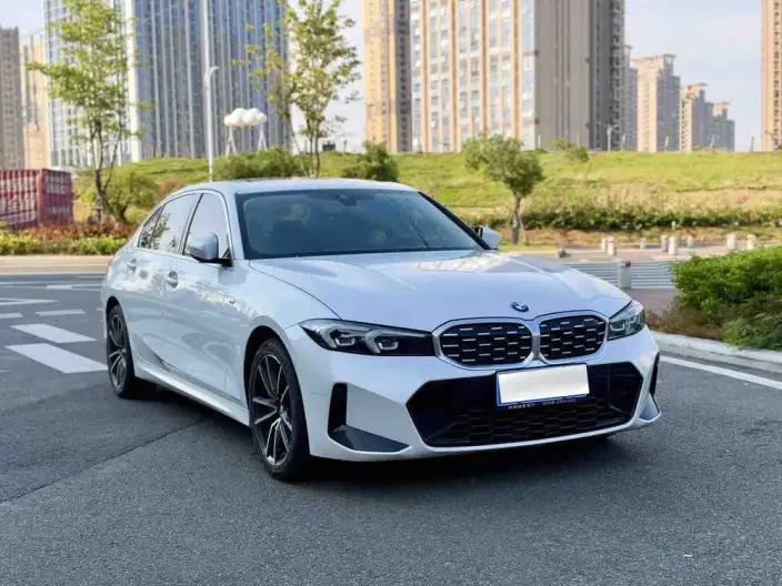 BMW 3 Series 2023 Model 325Li M Sports Set – фото 3