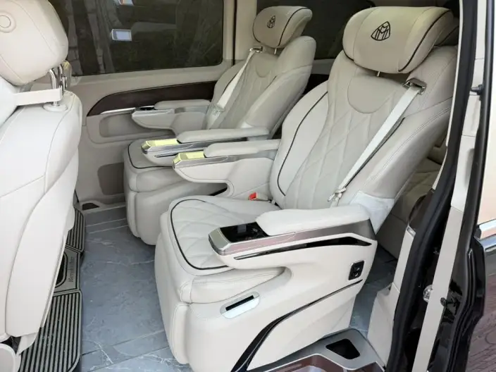Mercedes-Benz V-Class 2022 Model V 260 Pilot Edition – фото 8