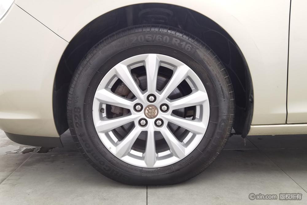 Buick Excelle 2013 GT 1.6L Automatic Fashion – фото 9