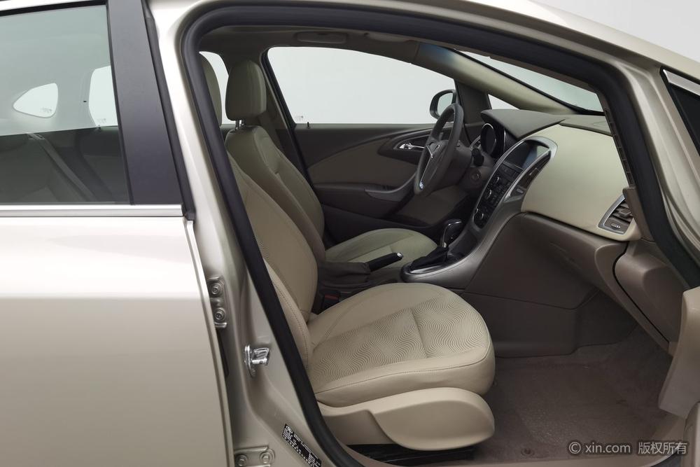 Buick Excelle 2013 GT 1.6L Automatic Fashion – фото 12