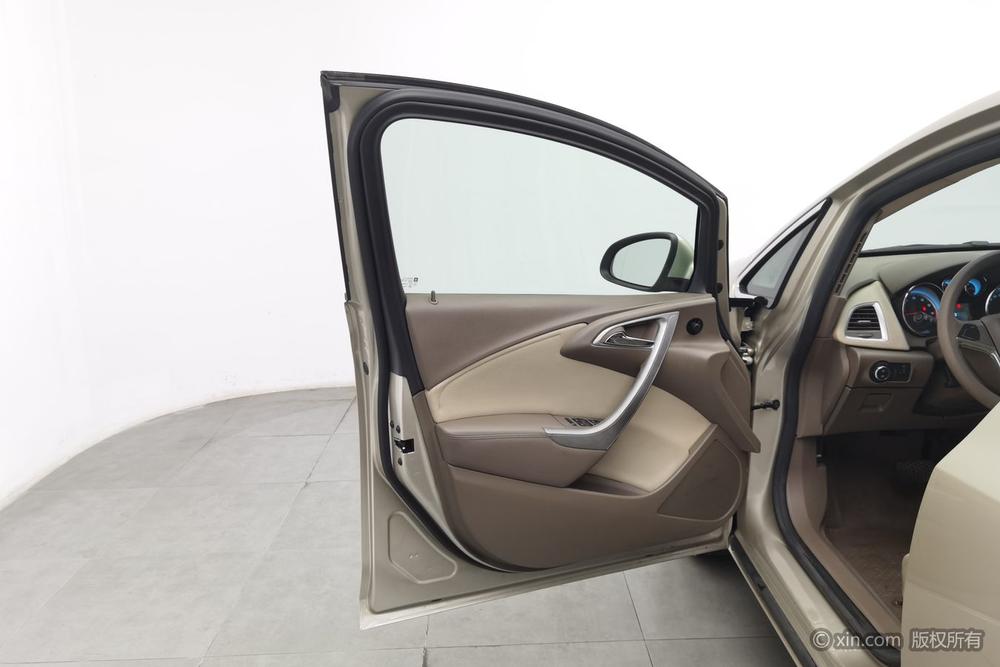 Buick Excelle 2013 GT 1.6L Automatic Fashion – фото 22