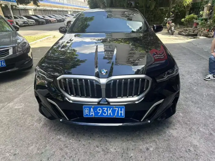 BMW 5 Series 2024 Model 525Li M Sports Set – фото 2