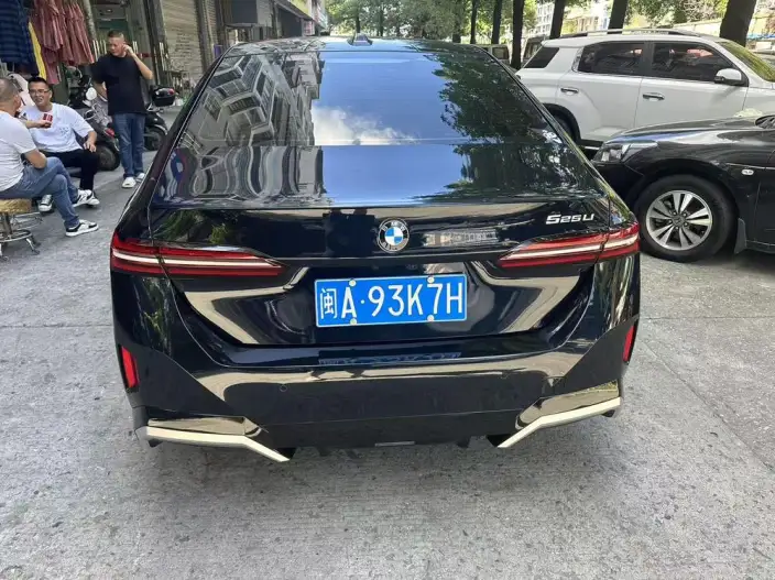 BMW 5 Series 2024 Model 525Li M Sports Set – фото 5