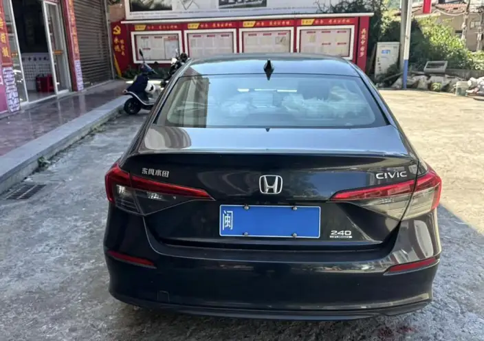 Honda Civic 2023 Model 240TURBO CVT Momentum Edition