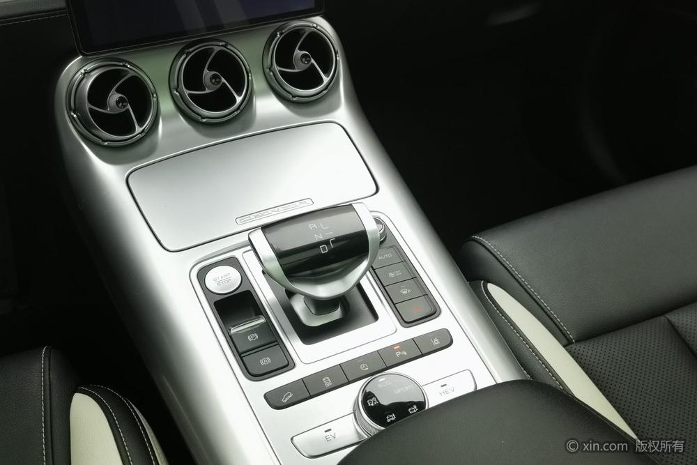 DENZA X PHEV 2020 2.0T Sport – фото 14