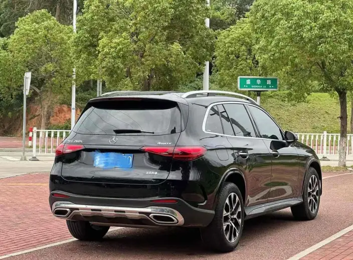 Mercedes-Benz GLC 2025 Model GLC 260 L 4MATIC Luxury Model 5 seat – фото 5
