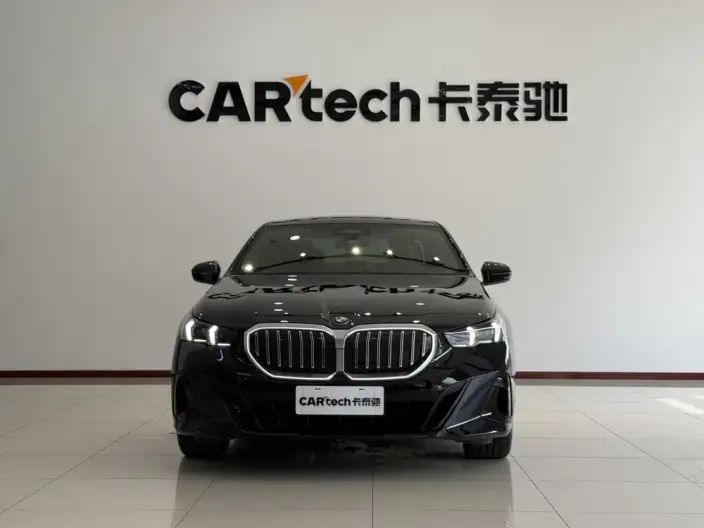 BMW 5 Series Imported 2024 Model 530i Leading Model M Sports Set – фото 2
