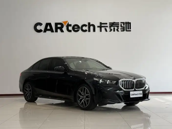 BMW 5 Series Imported 2024 Model 530i Leading Model M Sports Set – фото 3