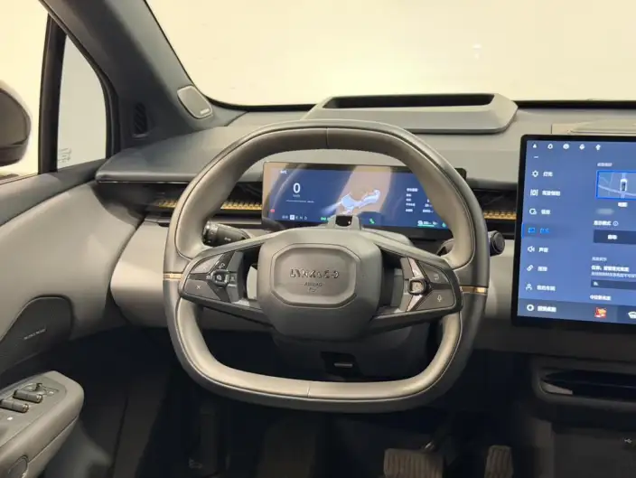 Lynk & Co 20 2025 Model Z20 530km Rear Drive Pro – фото 8