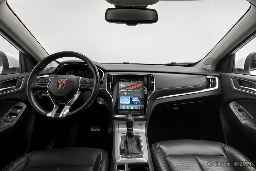 Roewe RX5 2016 30T 2WD Automatic Internet Smart Enjoy – фото 13