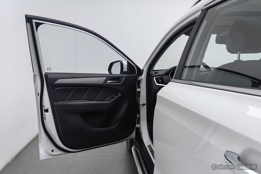 Roewe RX5 2016 30T 2WD Automatic Internet Smart Enjoy – фото 21