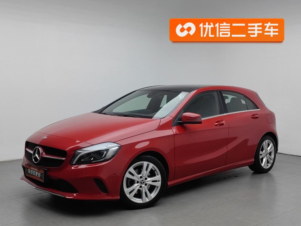 Mercedes-Benz A-Class импорт 2017 модификация комплектация A 200 Dynamic – фото 1