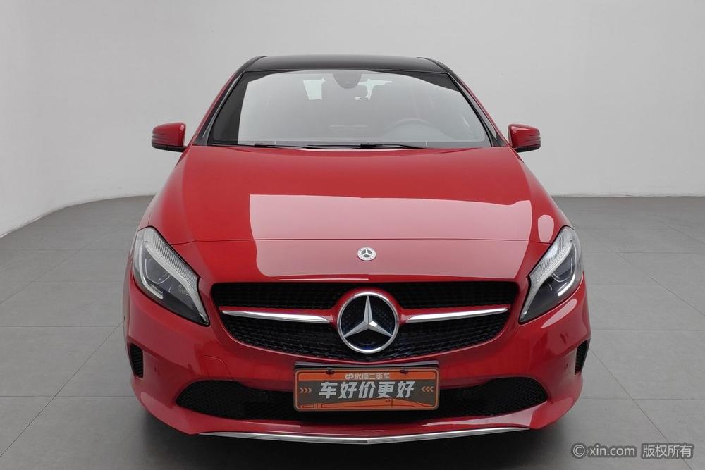 Mercedes-Benz A-Class импорт 2017 модификация комплектация A 200 Dynamic – фото 2