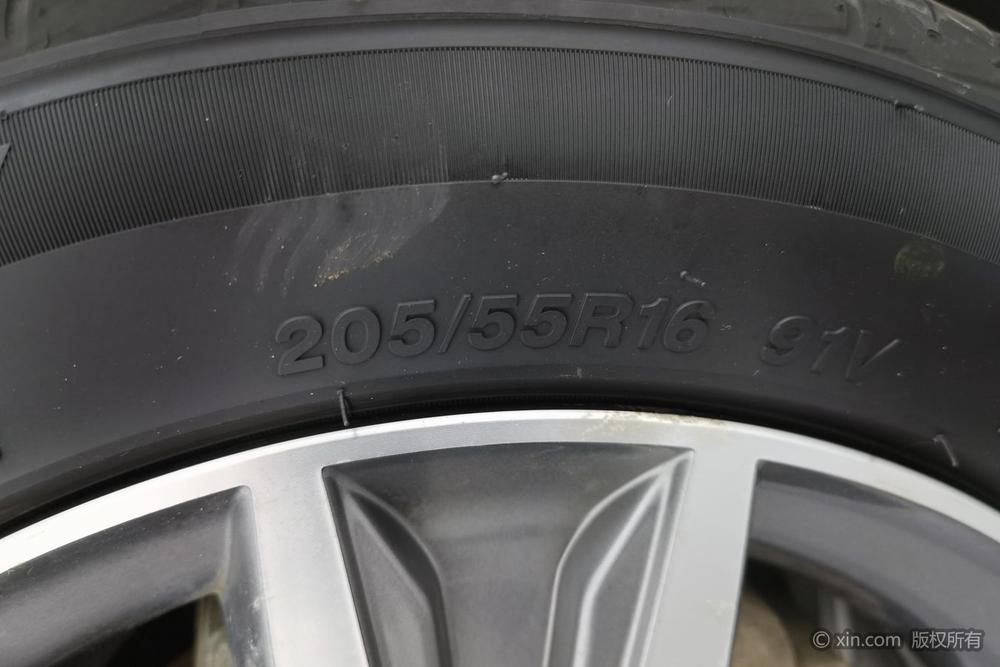 Changan Eado 2015 1.6L Manual Luxury China V – фото 8