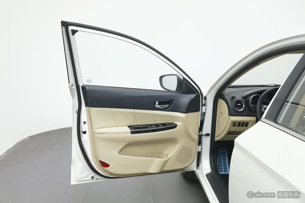 Changan Eado 2015 1.6L Manual Luxury China V – фото 22