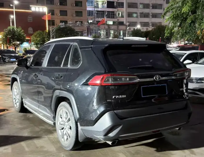 Toyota Wildlander 2021 Model 2.0L 2WD Deluxe Edition – фото 4