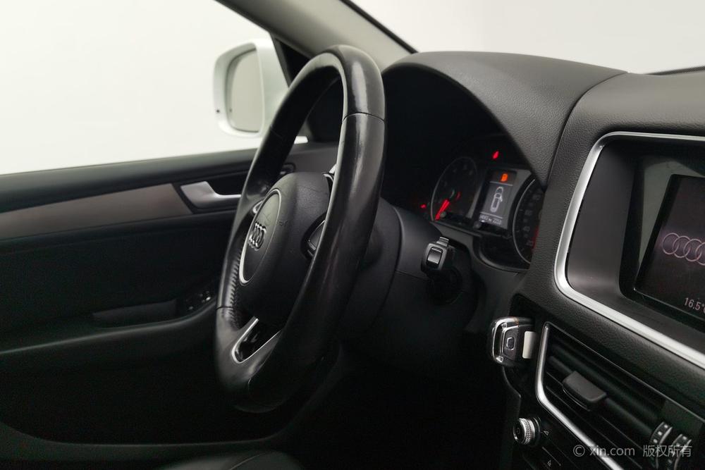 Audi Q5 2015 40 TFSI Progress – фото 11