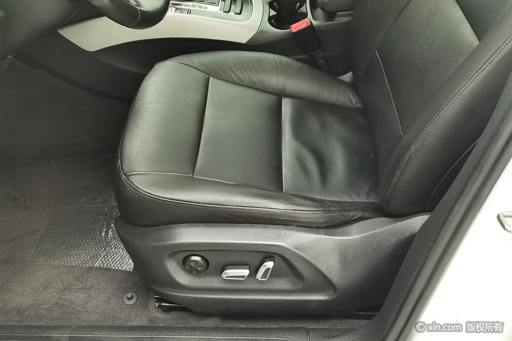 Audi Q5 2015 40 TFSI Progress – фото 18