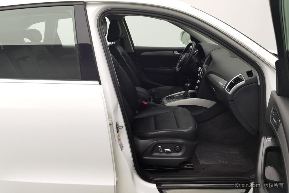 Audi Q5 2015 40 TFSI Progress – фото 19