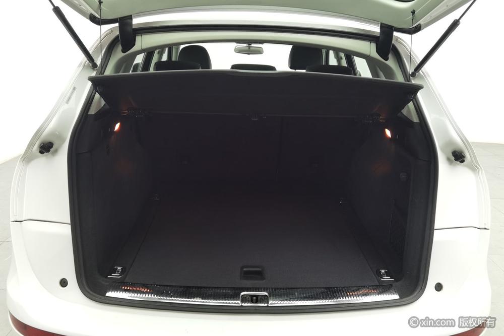 Audi Q5 2015 40 TFSI Progress – фото 24