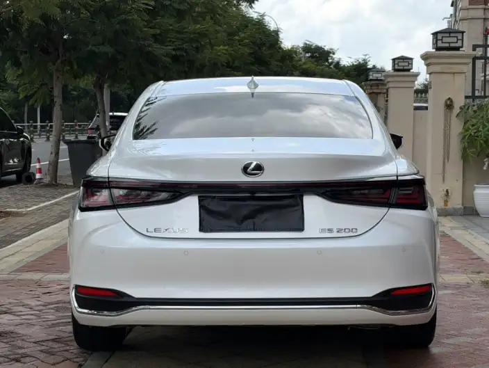 Lexus ES 2025 Model 200 Premium – фото 5