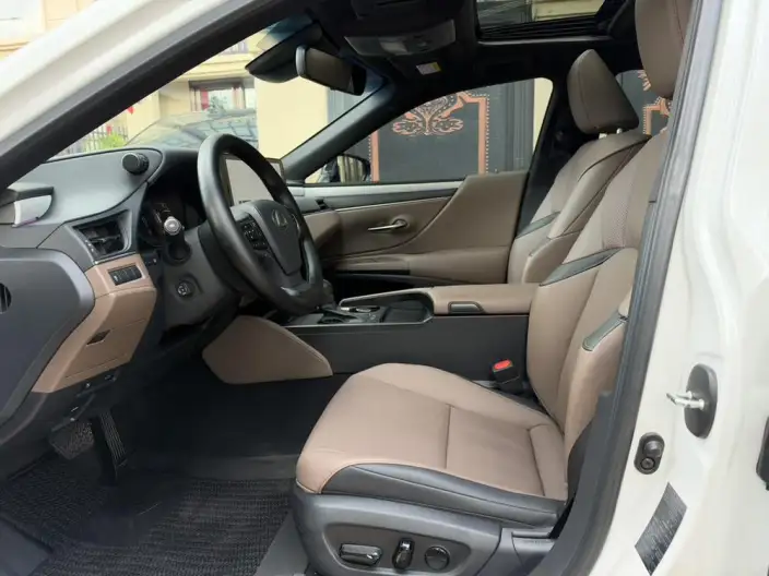 Lexus ES 2025 Model 200 Premium – фото 8