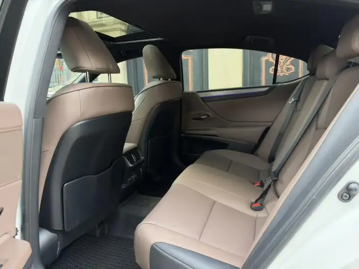 Lexus ES 2025 Model 200 Premium – фото 9