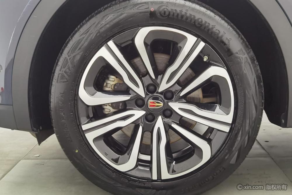 Hongqi HS7 Раздел 2023 2.0T 4WD Flag Ling Edition 6 seat – фото 9