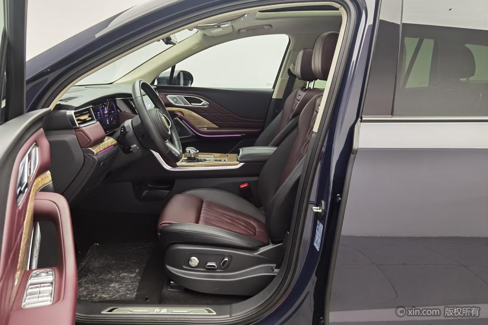 Hongqi HS7 Раздел 2023 2.0T 4WD Flag Ling Edition 6 seat – фото 17