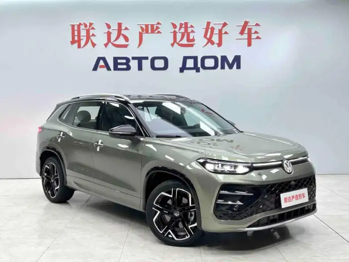 Volkswagen Tayron 2025 Model Volkswagen Tayron L 380TSI 4WD Luxury – фото 3
