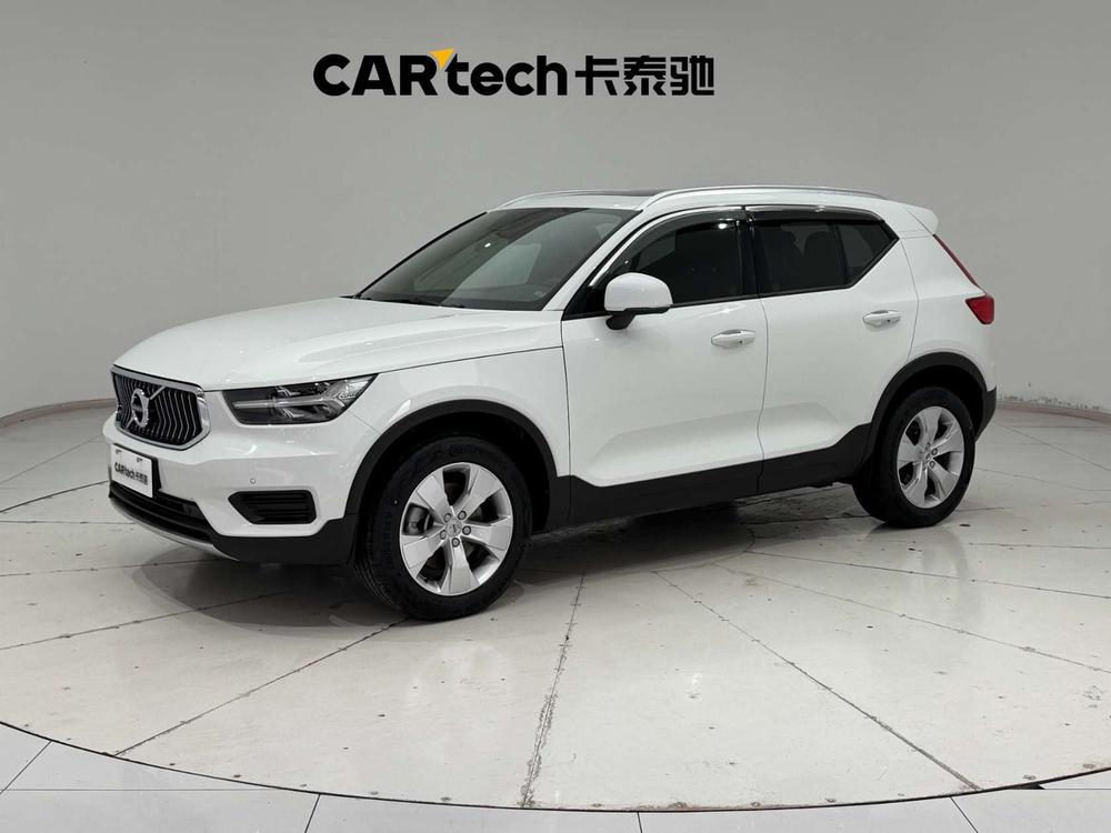 Volvo XC40 2022 T4 AWD Intelligent Travel Fashion – фото 1