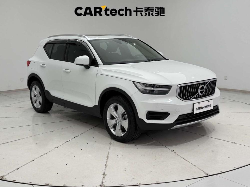 Volvo XC40 2022 T4 AWD Intelligent Travel Fashion – фото 3