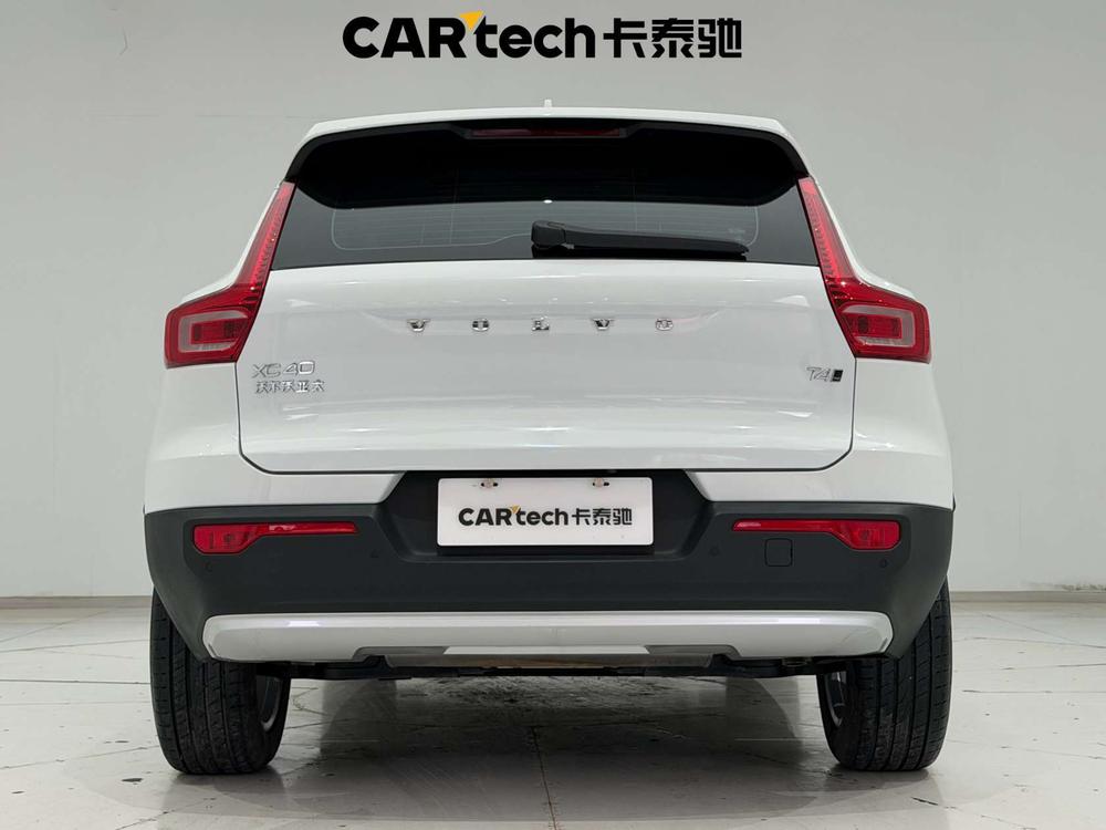 Volvo XC40 2022 T4 AWD Intelligent Travel Fashion – фото 6