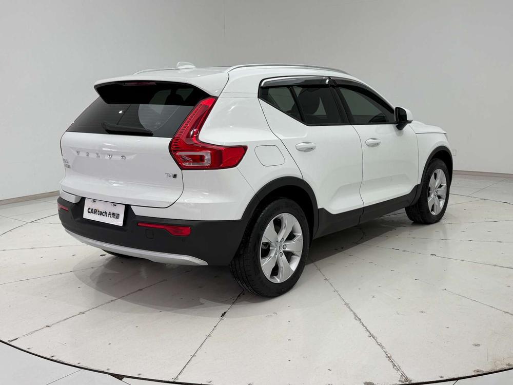 Volvo XC40 2022 T4 AWD Intelligent Travel Fashion – фото 7