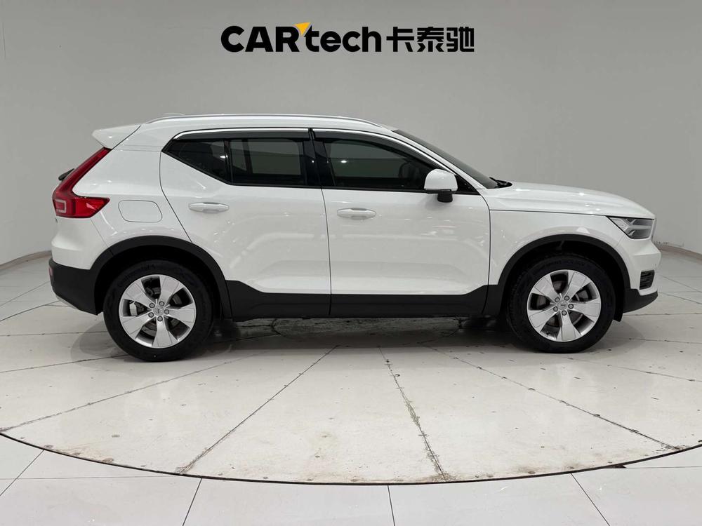Volvo XC40 2022 T4 AWD Intelligent Travel Fashion – фото 8