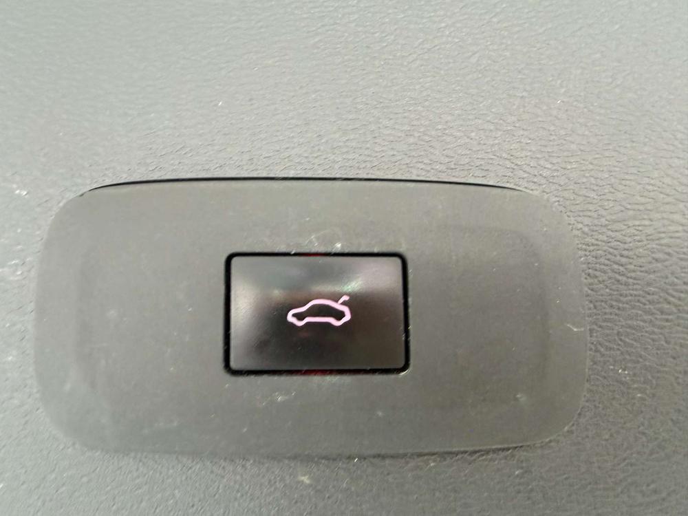 Volvo XC40 2022 T4 AWD Intelligent Travel Fashion – фото 10