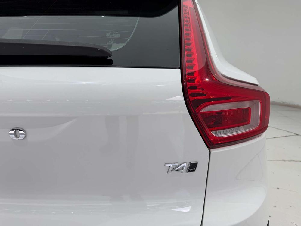 Volvo XC40 2022 T4 AWD Intelligent Travel Fashion – фото 12